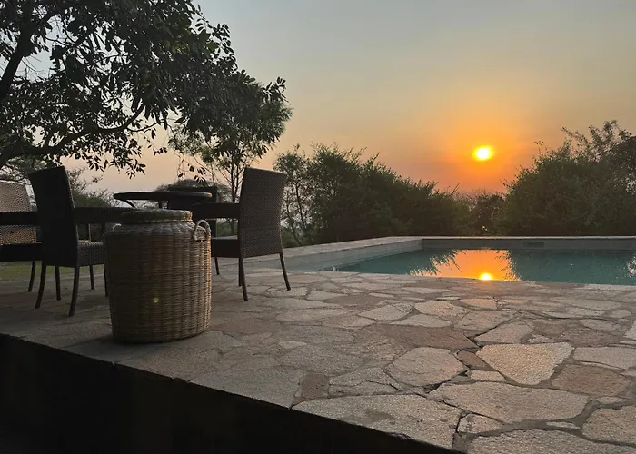 Bwana Tembo Safari Camp