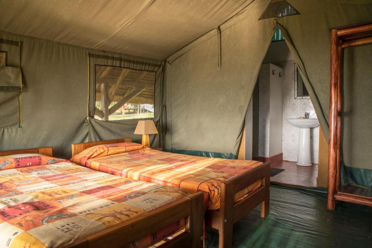 Lodge Bwana Tembo Safari Camp Paraa