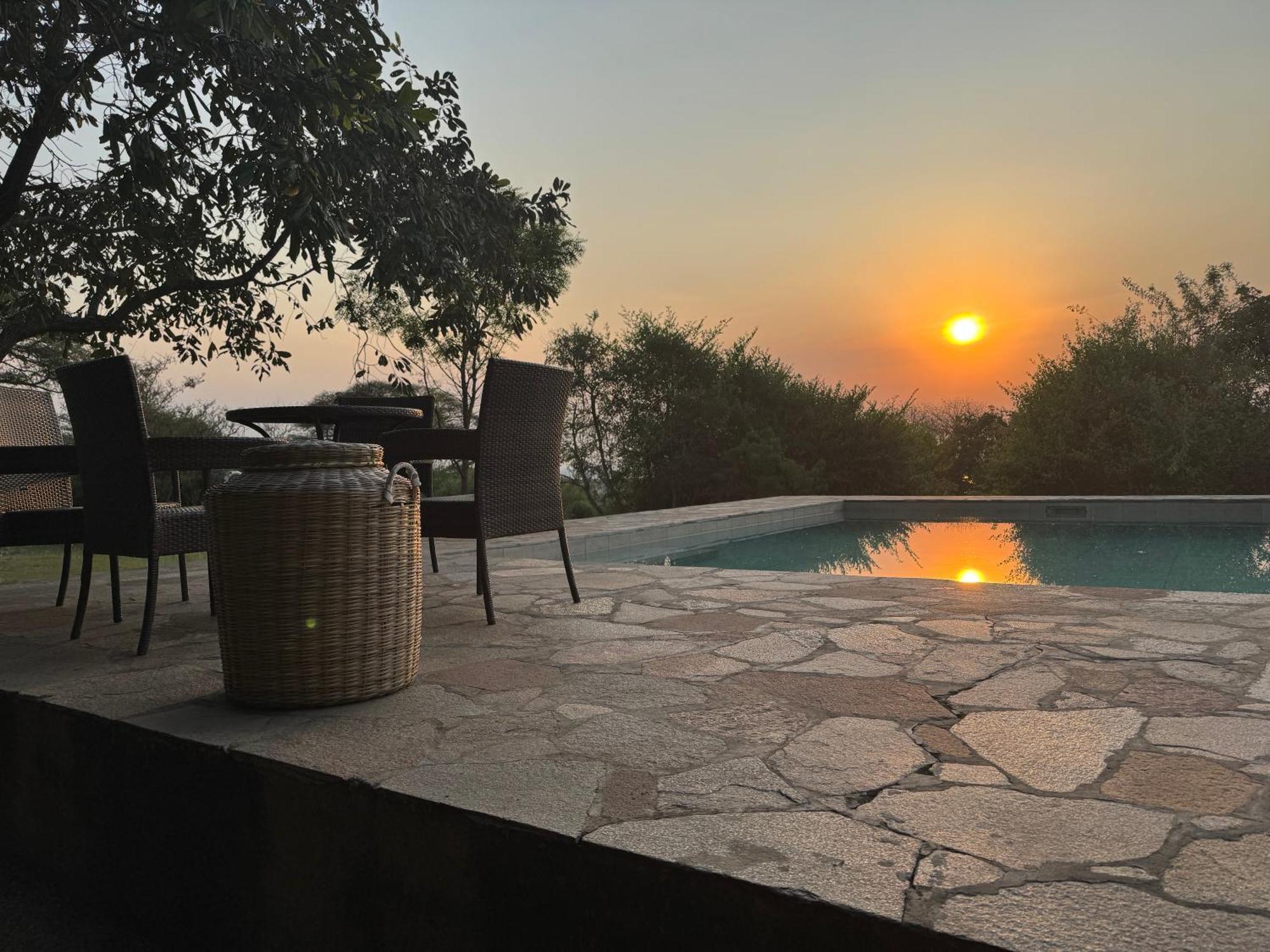 Bwana Tembo Safari Camp * Paraa